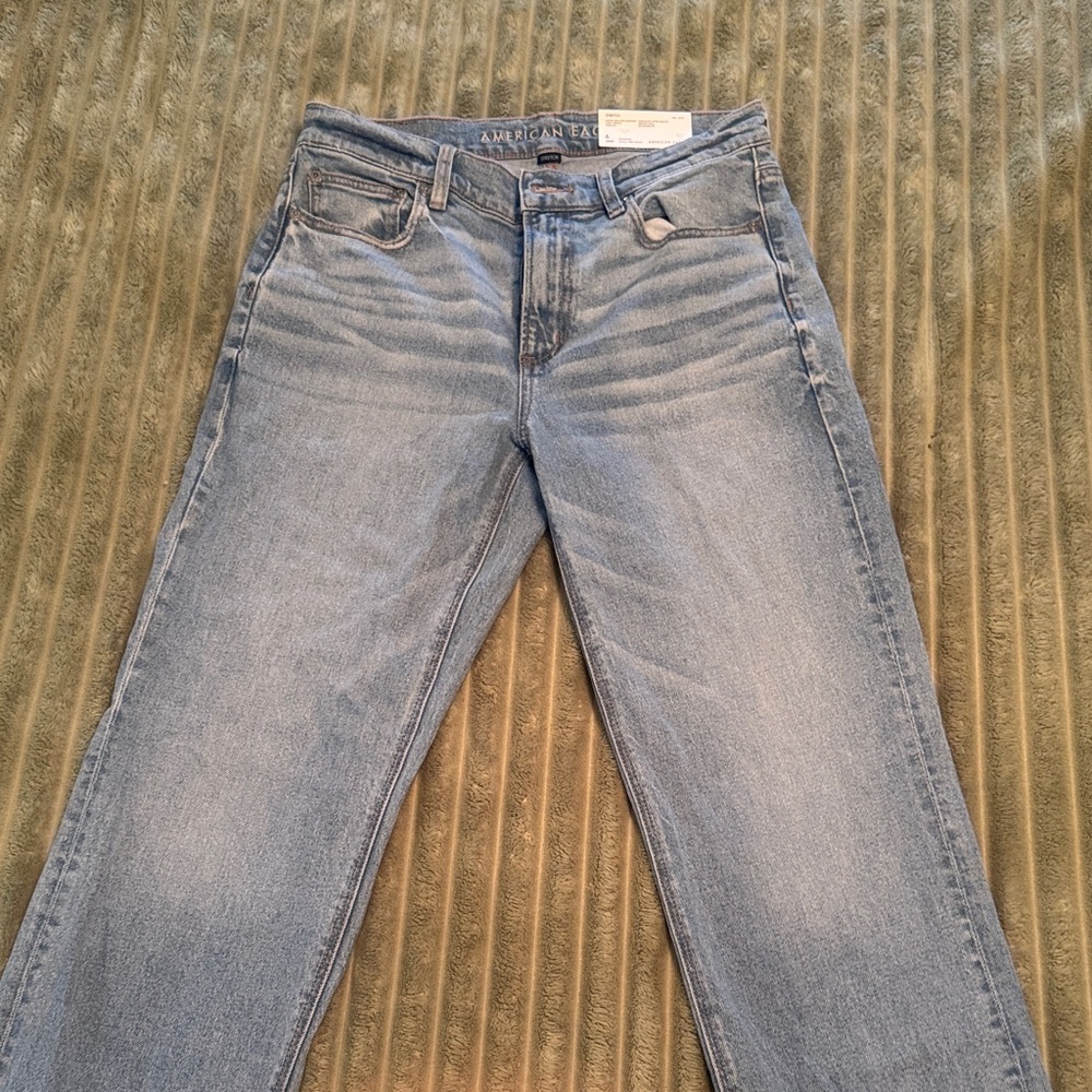American Eagle Outfitters Women's Light Blue Straight Leg Jeans